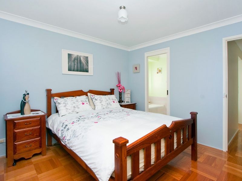 10 Goddard Crescent, Quakers Hill NSW 2763