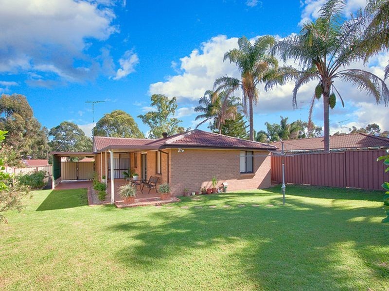 10 Goddard Crescent, Quakers Hill NSW 2763