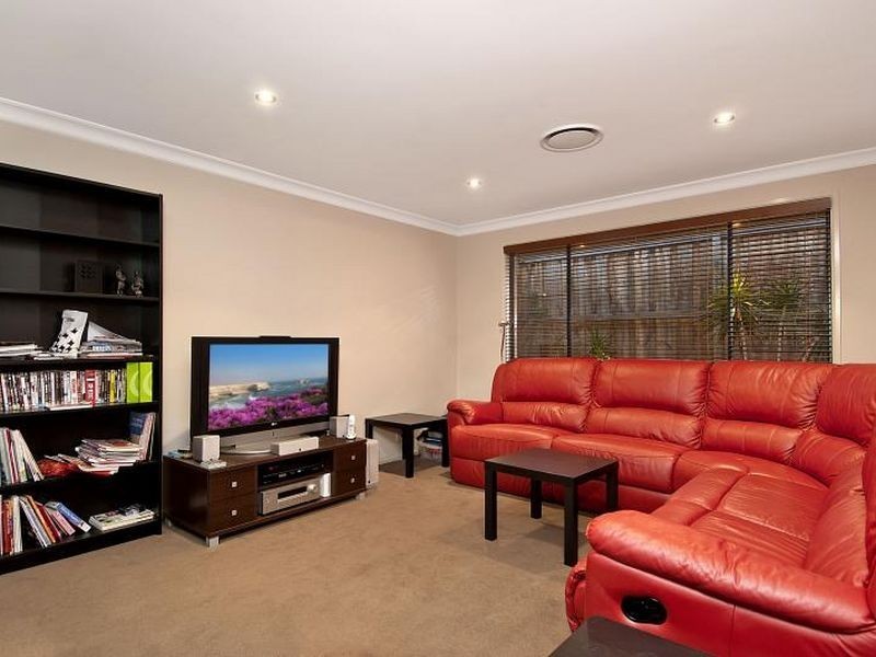 9 Woodward Street, Stanhope Gardens NSW 2768