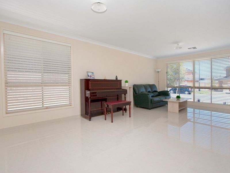 33 Pokolbin Avenue, The Ponds NSW 2769