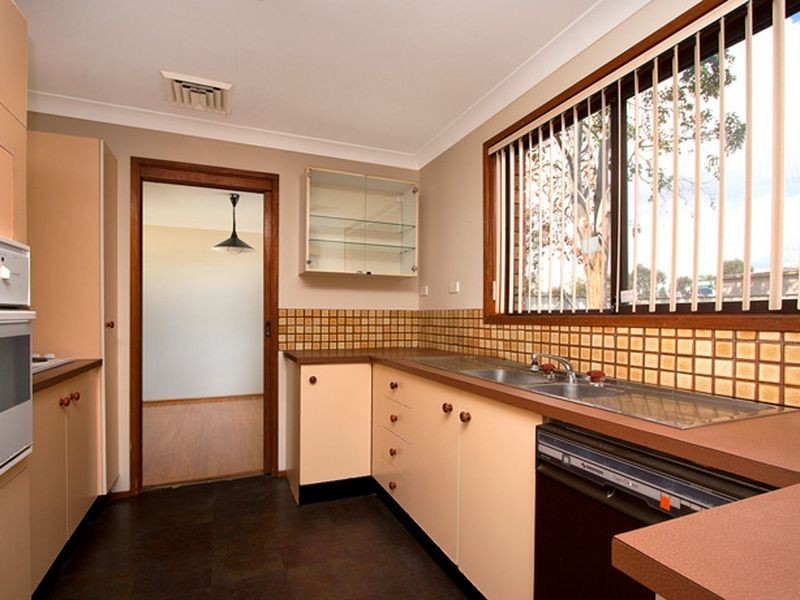 40 Pacific Road, Quakers Hill NSW 2763