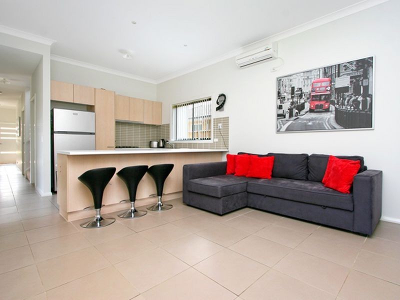 33 Roxburgh Crescent, Stanhope Gardens NSW 2768
