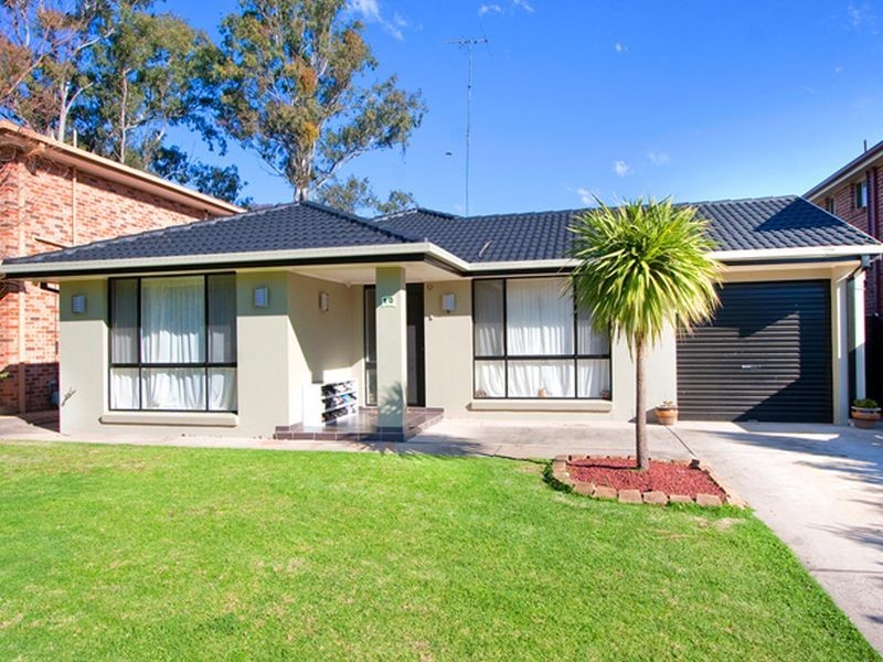 10 Muccilo Street, Quakers Hill NSW 2763