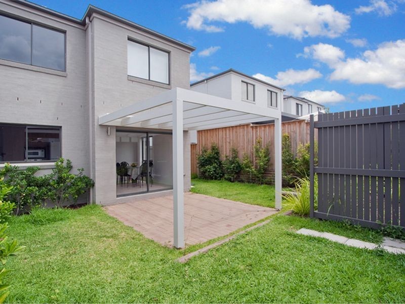 182 Stanhope Parkway, Stanhope Gardens NSW 2768