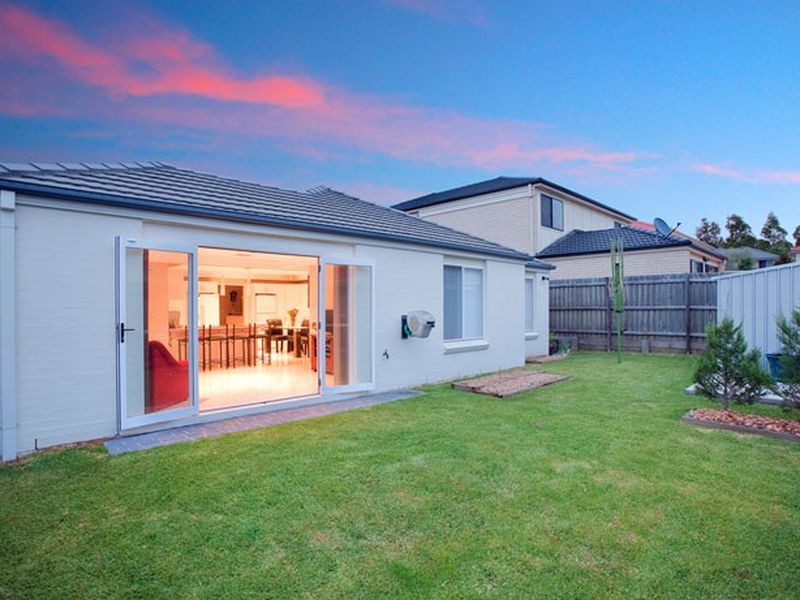 6 Maidstone Street, Stanhope Gardens NSW 2768