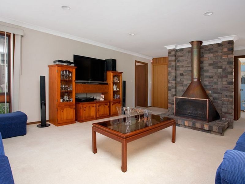 22 Molyneaux Avenue, Kings Langley NSW 2147