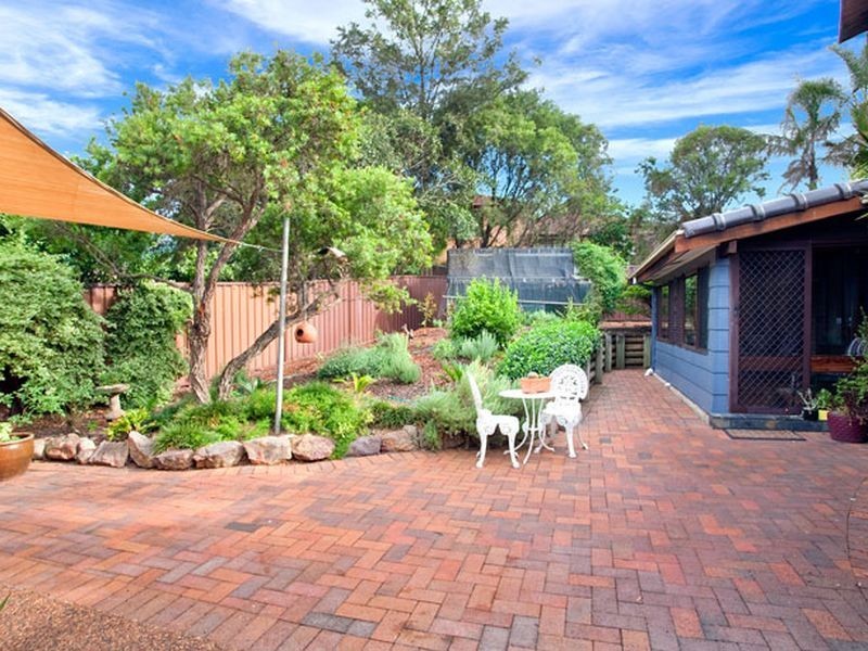 22 Molyneaux Avenue, Kings Langley NSW 2147