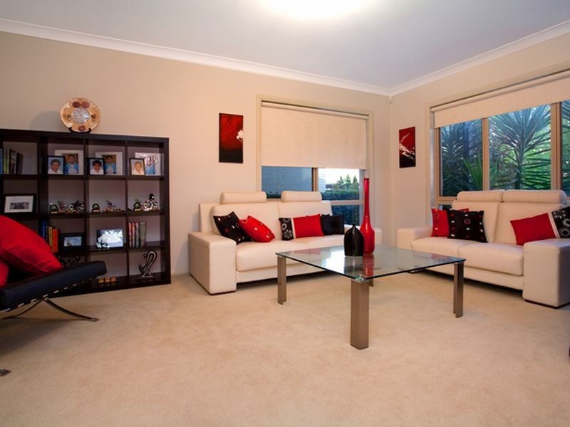 11 Upton Street, Stanhope Gardens NSW 2768