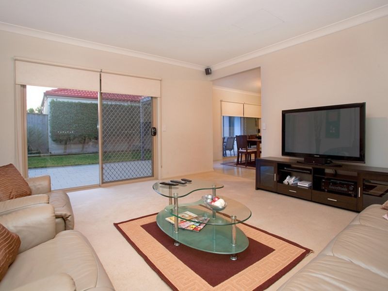 11 Upton Street, Stanhope Gardens NSW 2768