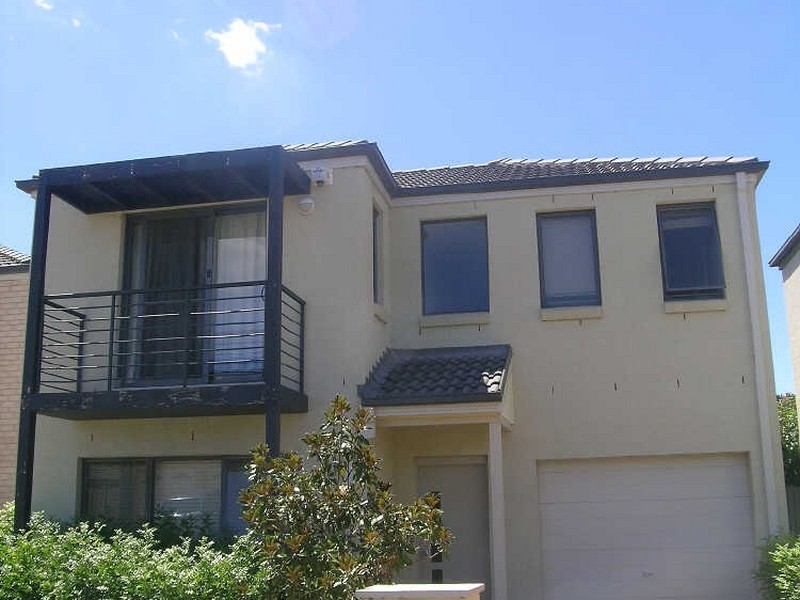 8 Leyburn Street, Stanhope Gardens NSW 2768