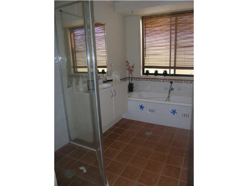 2 Applebox Ave, Glenwood NSW 2768