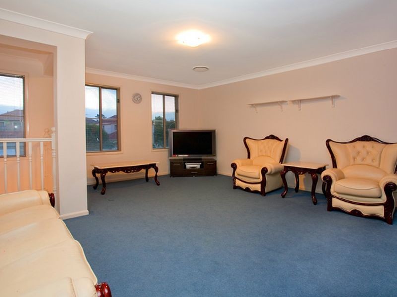 16 Hamlin Street, Quakers Hill NSW 2763