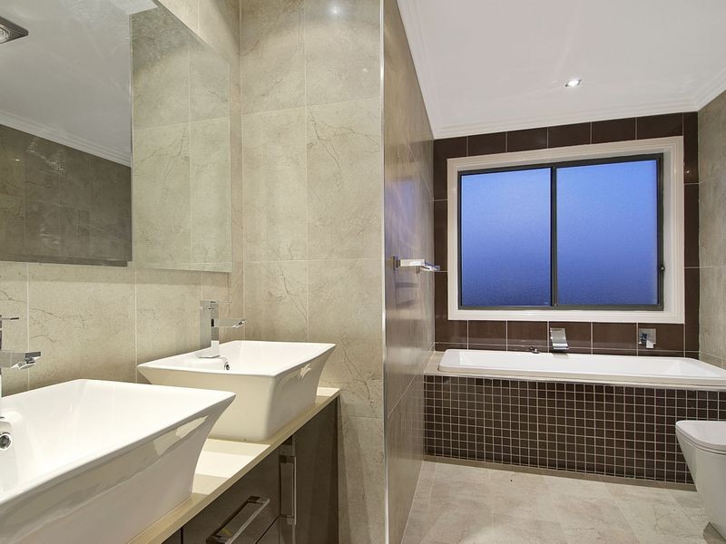 6 Huon Close, Stanhope Gardens NSW 2768