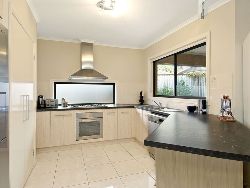 16 Rainford Street, Stanhope Gardens NSW 2768