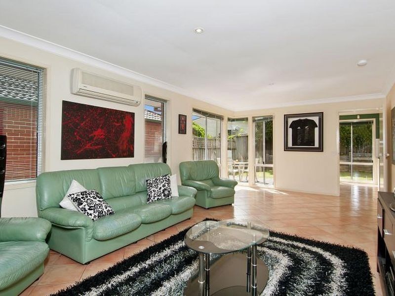 27 Solitaire  Court, Stanhope Gardens NSW 2768