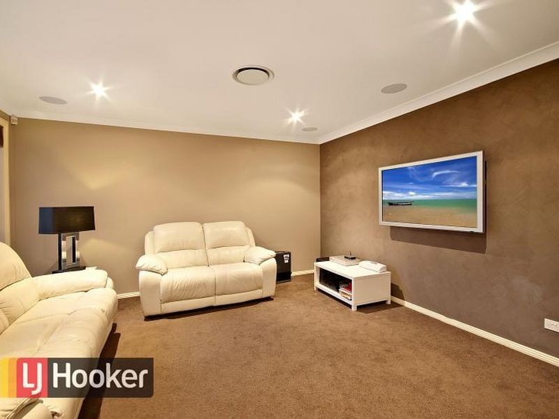 4 Henfield Street, Stanhope Gardens NSW 2768