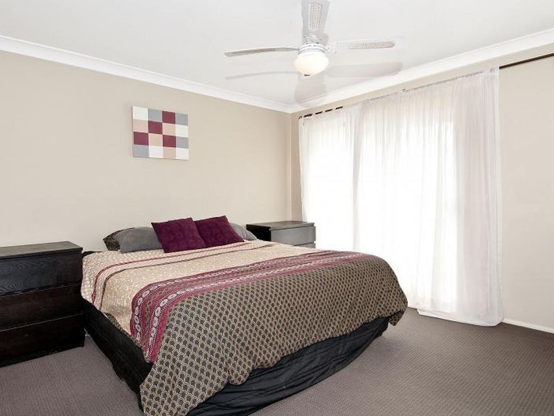 6 Roxburgh Crescent, Stanhope Gardens NSW 2768