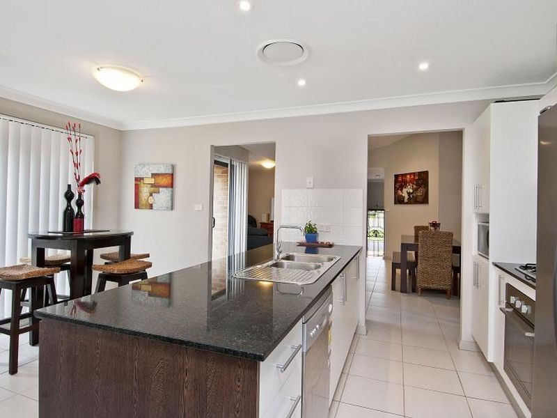 27 Amberlea Street, Glenwood NSW 2768