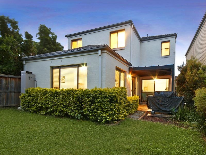 8 Leyburn Street, Stanhope Gardens NSW 2768
