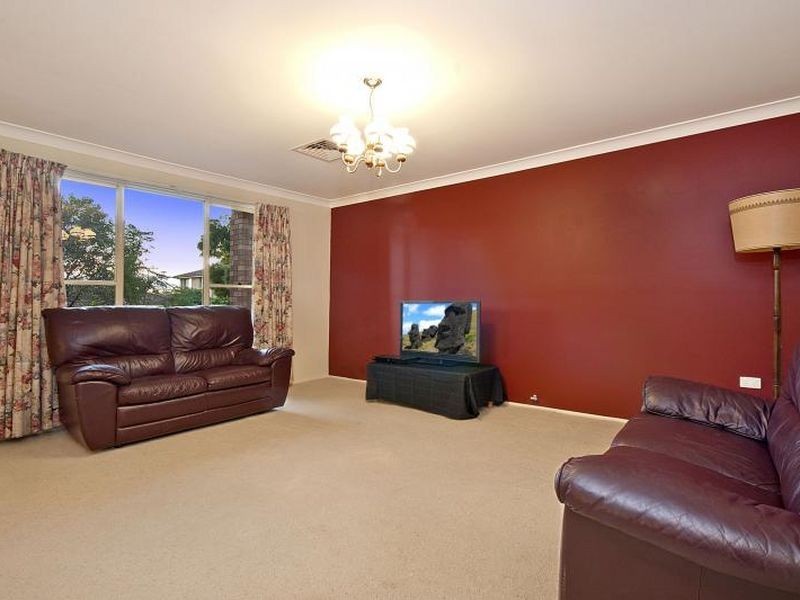 11 Olive Lee Street, Quakers Hill NSW 2763