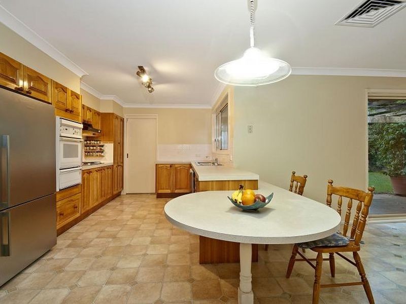 11 Olive Lee Street, Quakers Hill NSW 2763