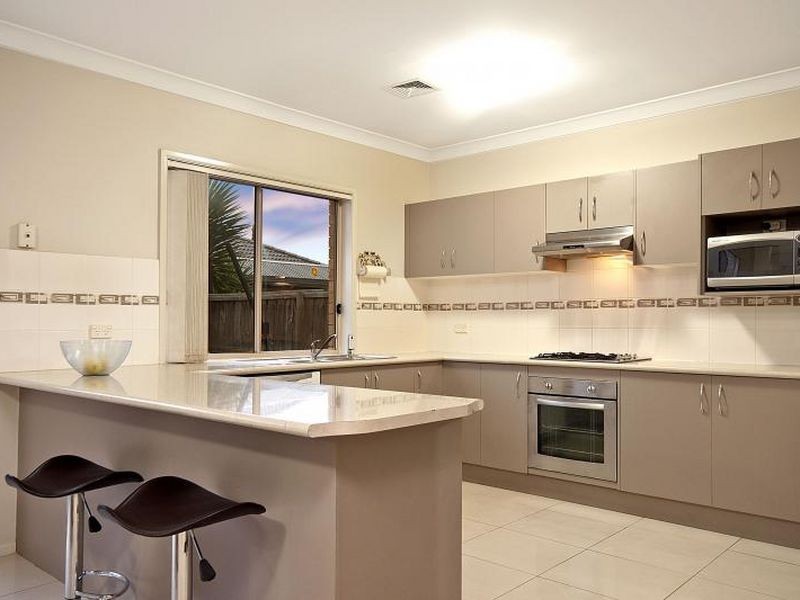 8 Linton Street, Stanhope Gardens NSW 2768