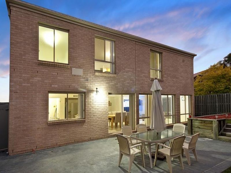 8 Linton Street, Stanhope Gardens NSW 2768