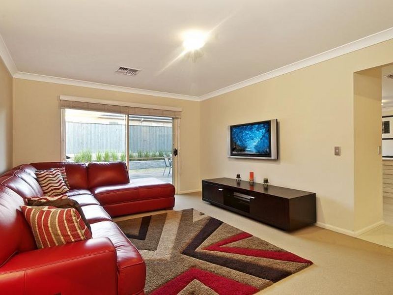 34 Ashtead Parade, Stanhope Gardens NSW 2768