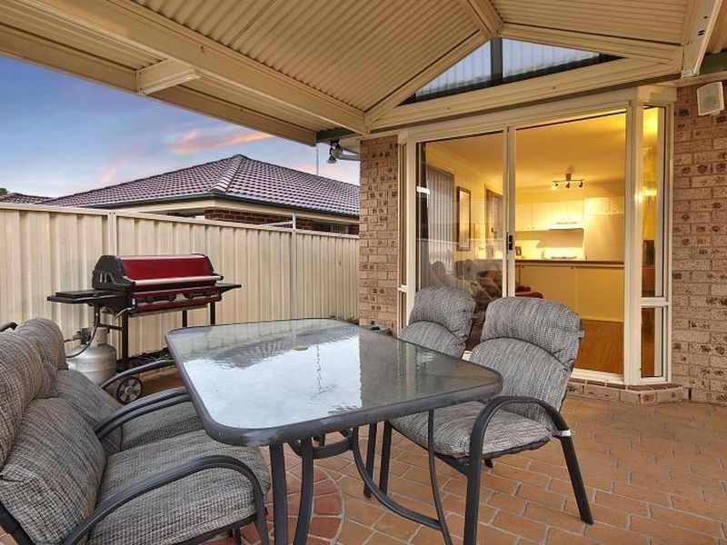 6 Latan Way, Stanhope Gardens NSW 2768