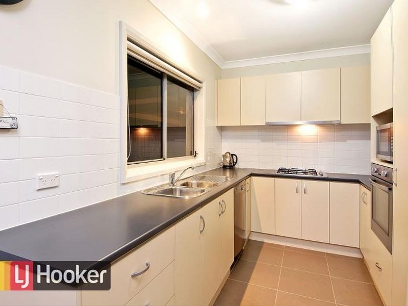 86 Stanhope Parkway, Stanhope Gardens NSW 2768
