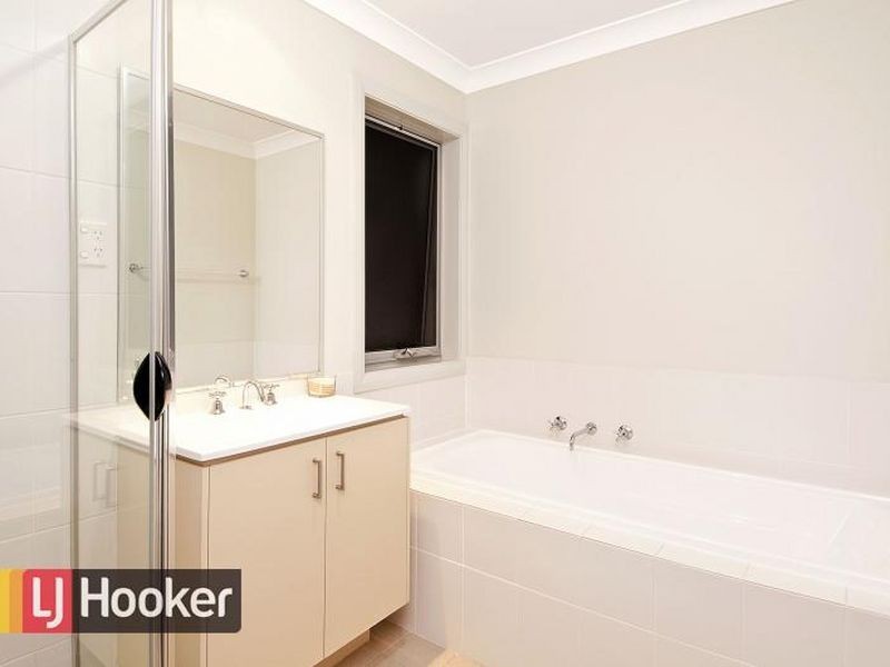 86 Stanhope Parkway, Stanhope Gardens NSW 2768