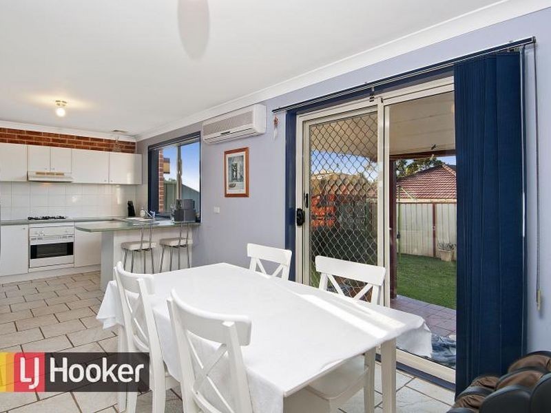 8 Bangalow Place, Stanhope Gardens NSW 2768