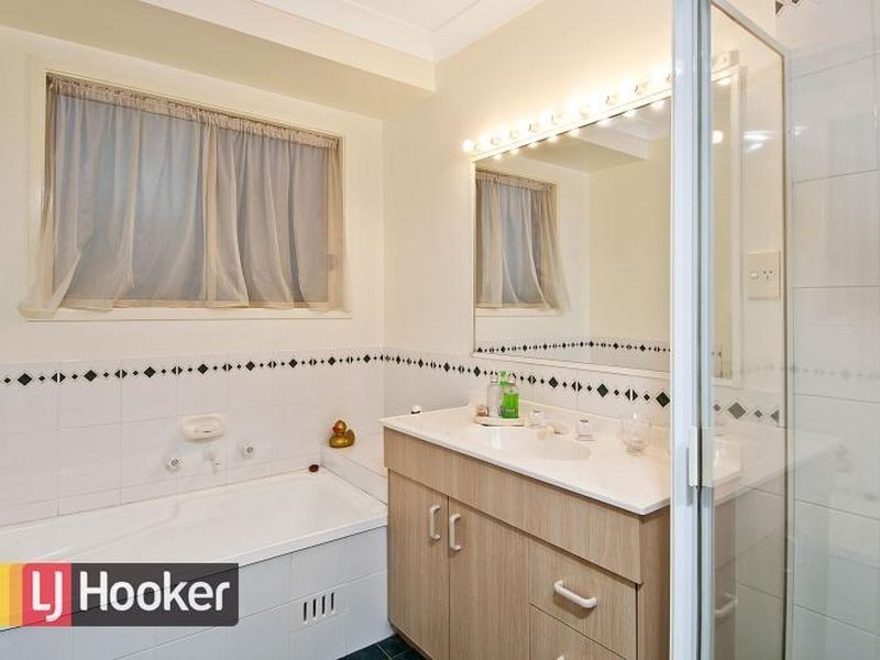 61 Sentry Drive, Stanhope Gardens NSW 2768