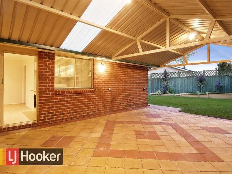 40 Butia Way, Stanhope Gardens NSW 2768