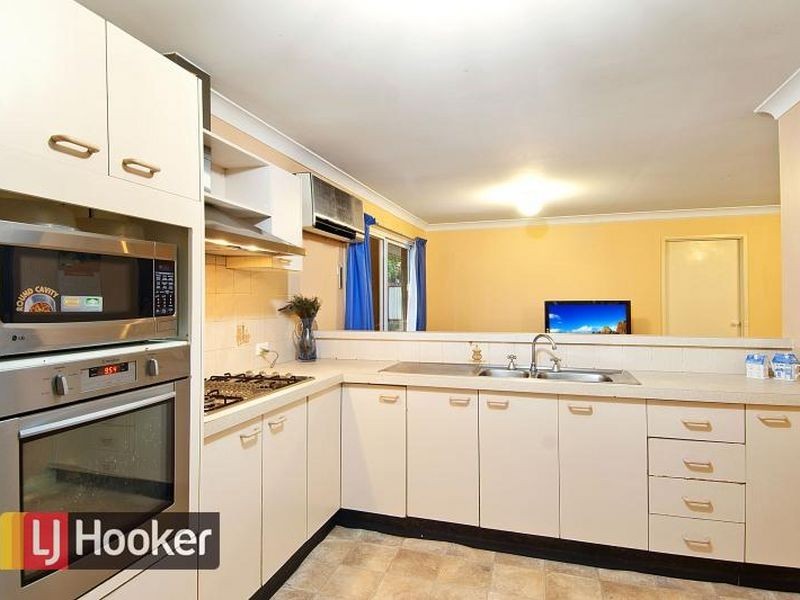 33 Barnier Drive, Quakers Hill NSW 2763