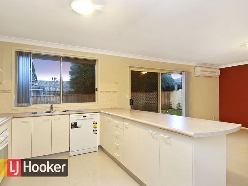 2 Blacksmith Close, Stanhope Gardens NSW 2768