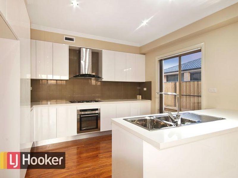 87 Riverbank Drive, The Ponds NSW 2769