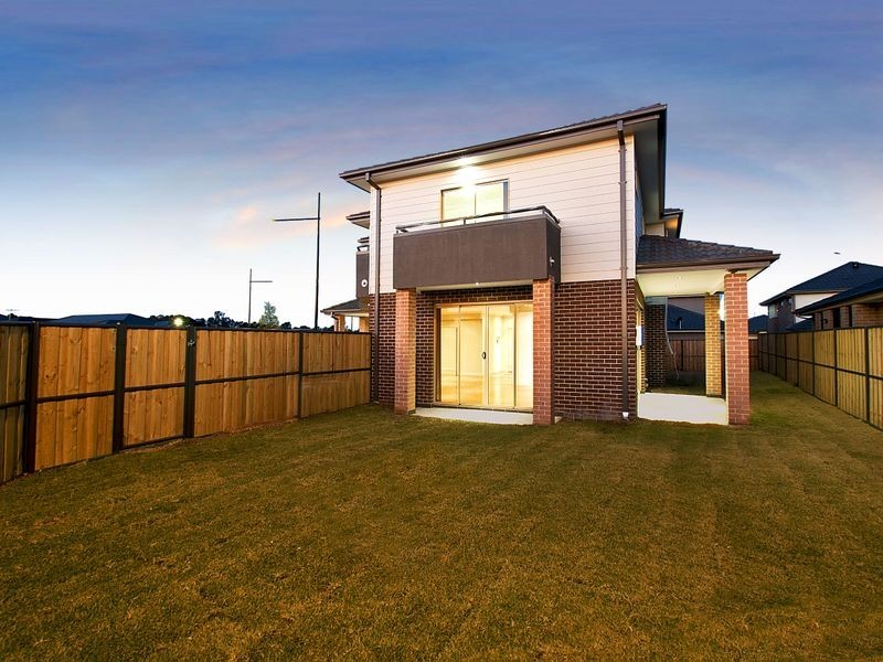 87 Riverbank Drive, The Ponds NSW 2769