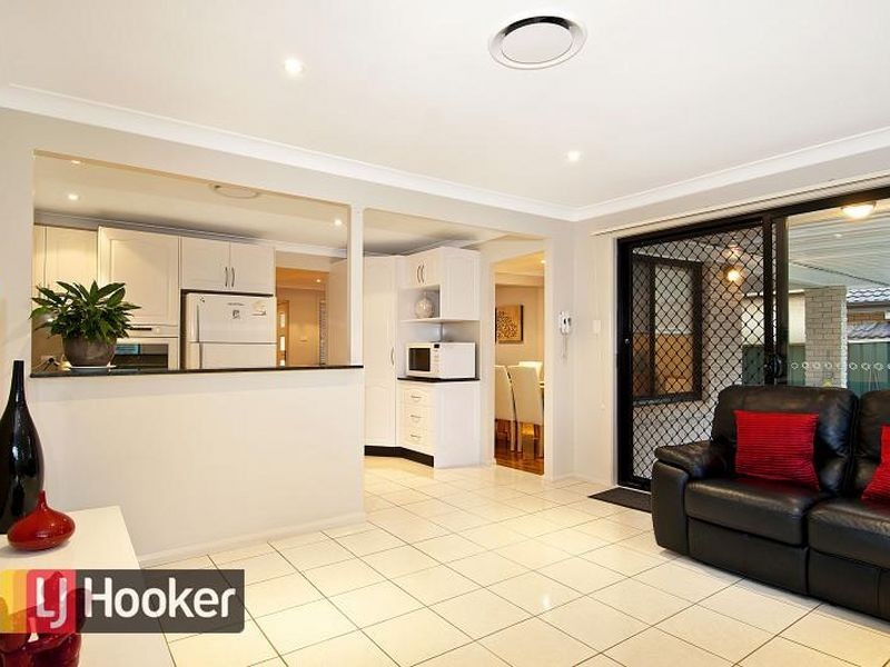 16 Andaman Street, Kings Park NSW 2148