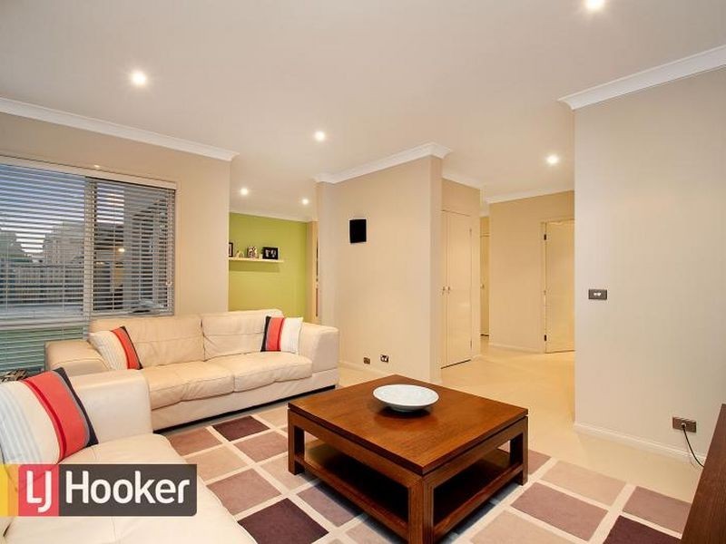 12 Kentwell Crescent, Stanhope Gardens NSW 2768