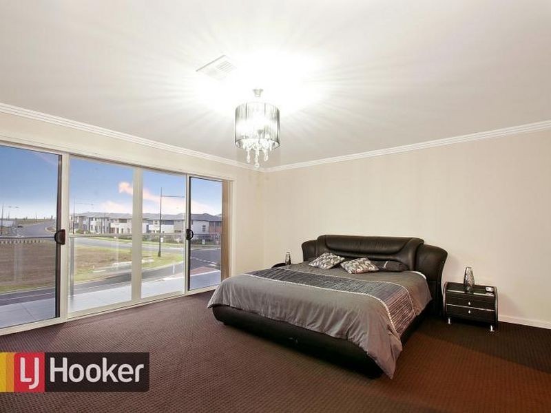 54 Waterfall Boulevard, The Ponds NSW 2769