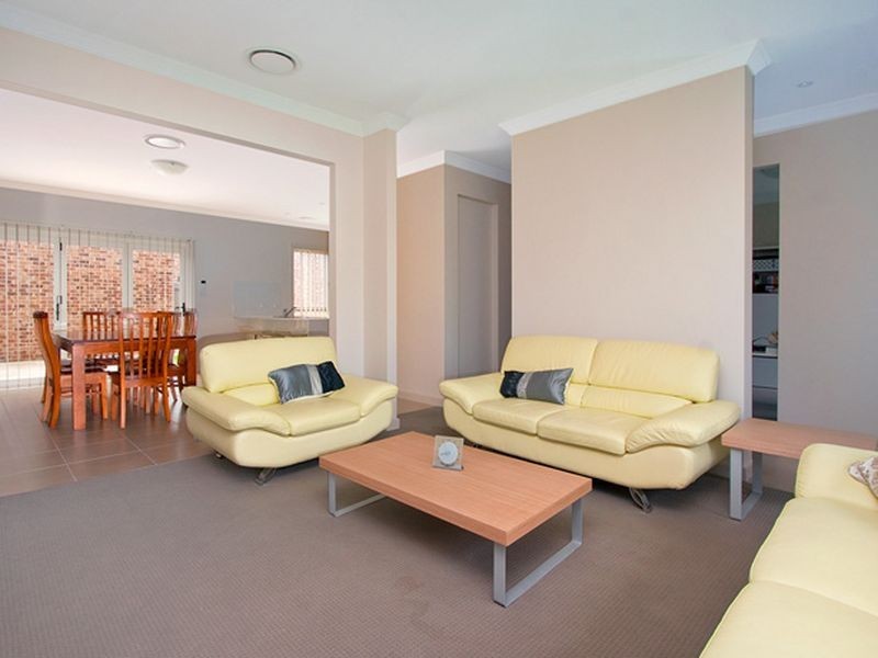 108 Stanhope Parkway, Stanhope Gardens NSW 2768