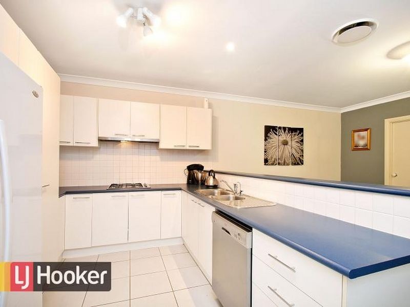 2 Wigan Street, Stanhope Gardens NSW 2768