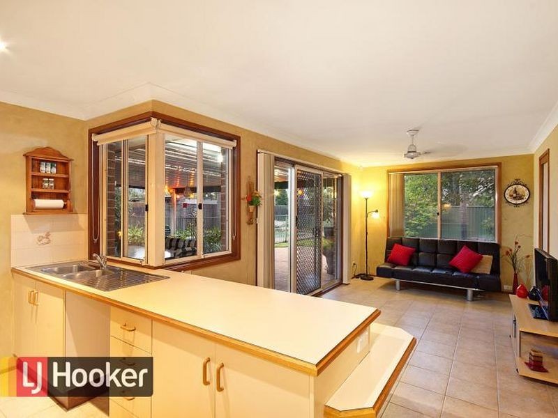 30 Zammit Avenue, Quakers Hill NSW 2763