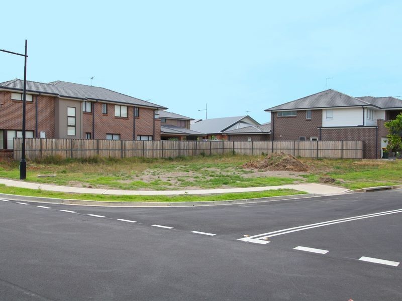 7 Meander Crescent, The Ponds NSW 2769