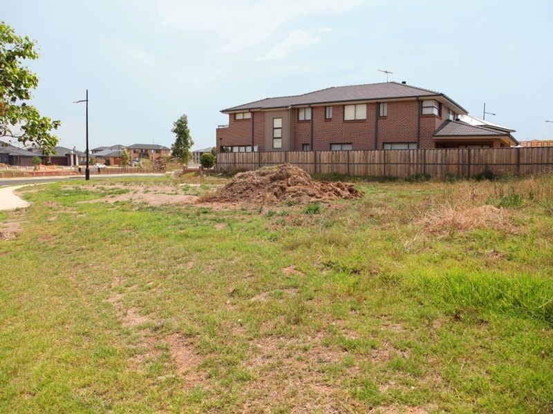 7 Meander Crescent, The Ponds NSW 2769
