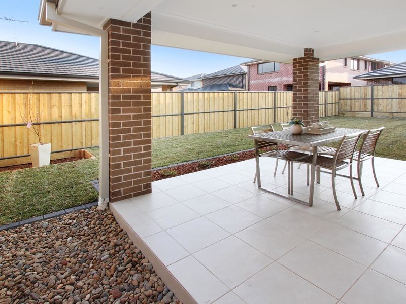 9 Paddock Street, The Ponds NSW 2769