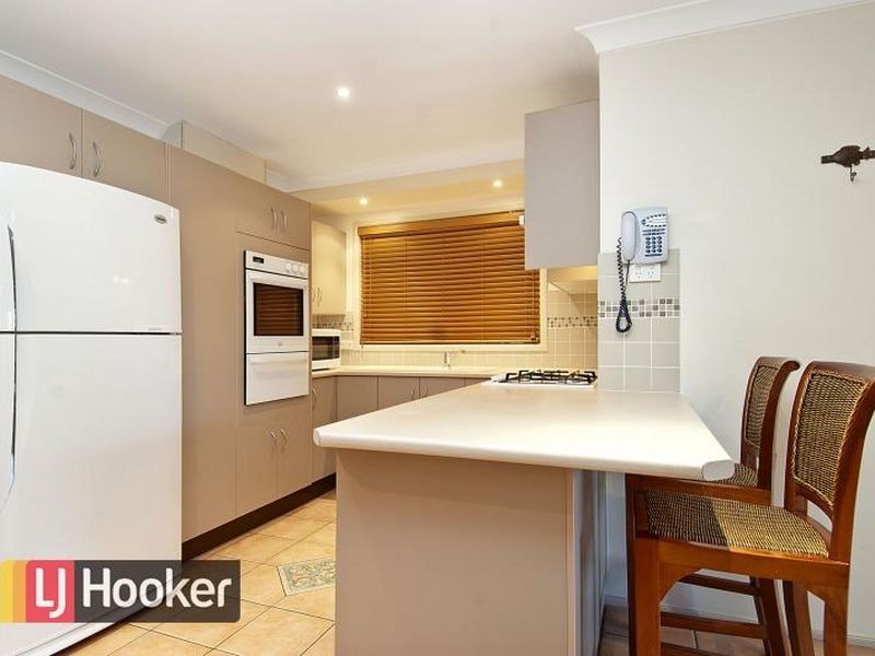 15 Alpin Grove, Oakhurst NSW 2761