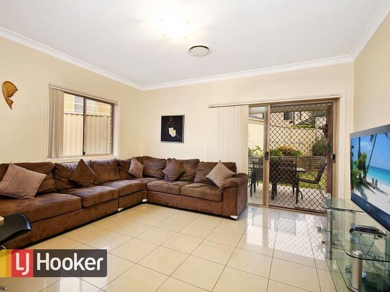 8 Beck Place, Kellyville Ridge NSW 2155