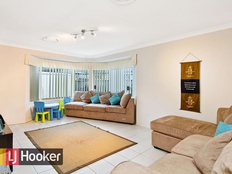 5 Leyburn Street, Stanhope Gardens NSW 2768